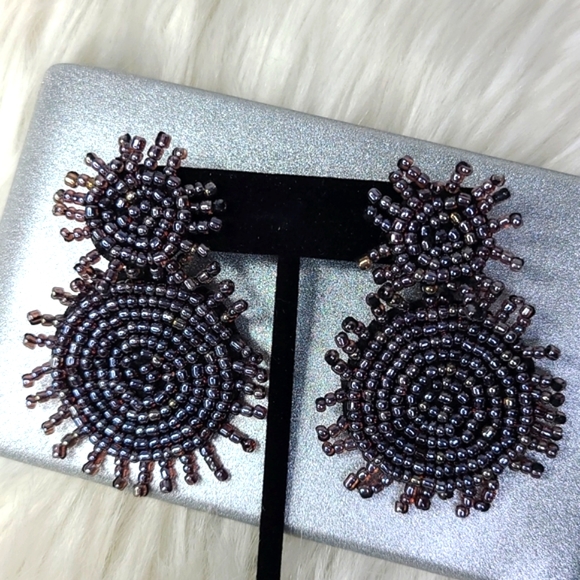 Statement Earrings Lightweight Starburst Gray Beaded Round Eclectic Unique Funky - Picture 4 of 4